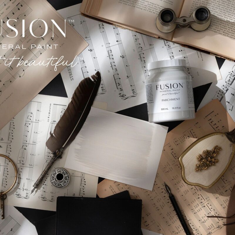 21-Fusion_Mineral_Paint_Parchment_Flat_Lay_WR_ 21-Fusion_Mineral_Paint_Parchment_Flat_Lay_WR_